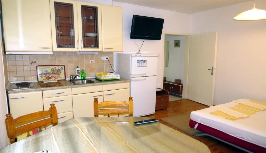Apartments Corluka Baška Voda Eksteriør billede